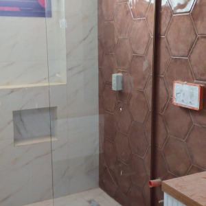 Şeffaf camlı yaprak kabin (2)